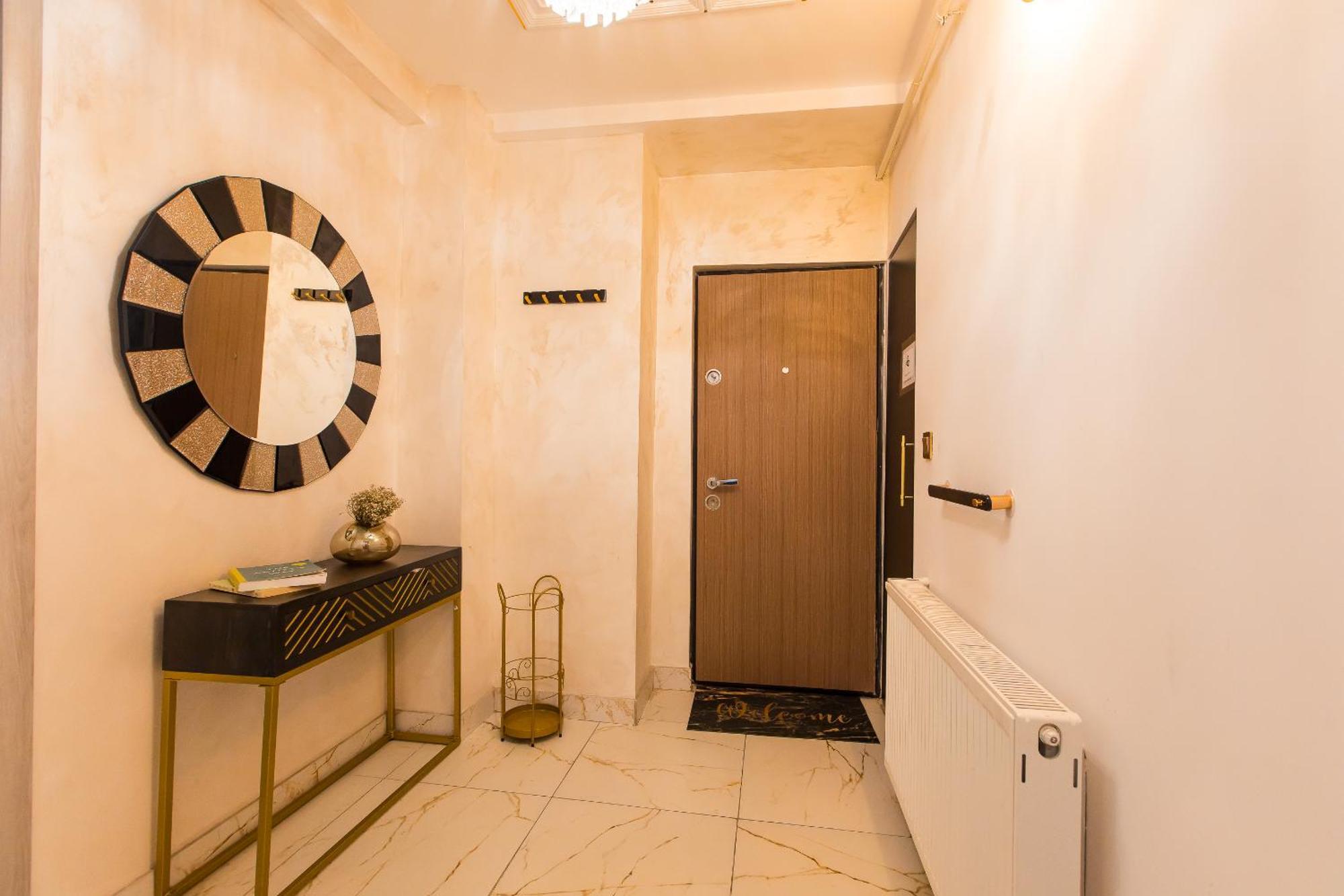 Royalty Apt With City Views On Calea Victoriei Bukarest Exteriör bild