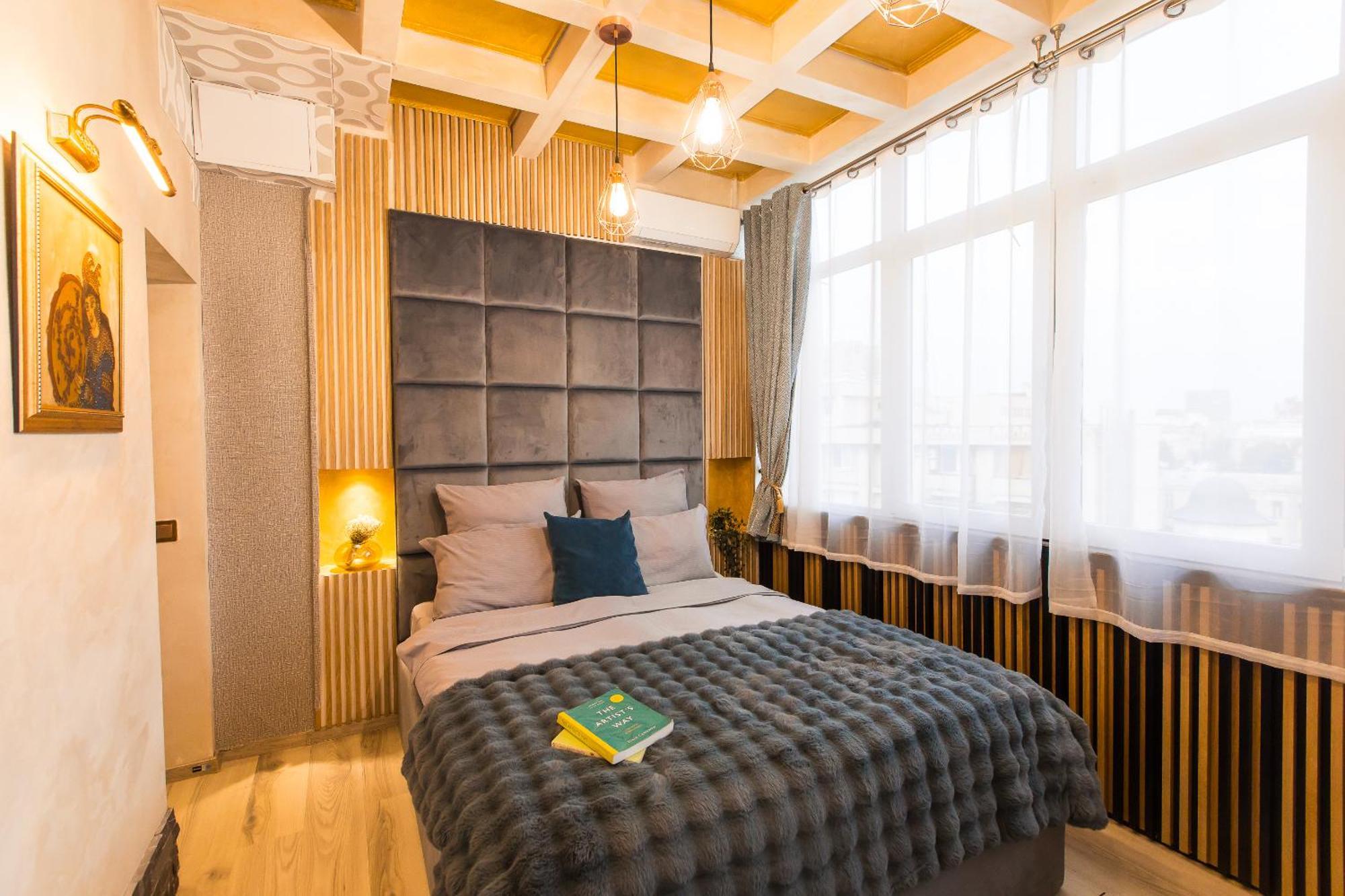 Royalty Apt With City Views On Calea Victoriei Bukarest Exteriör bild